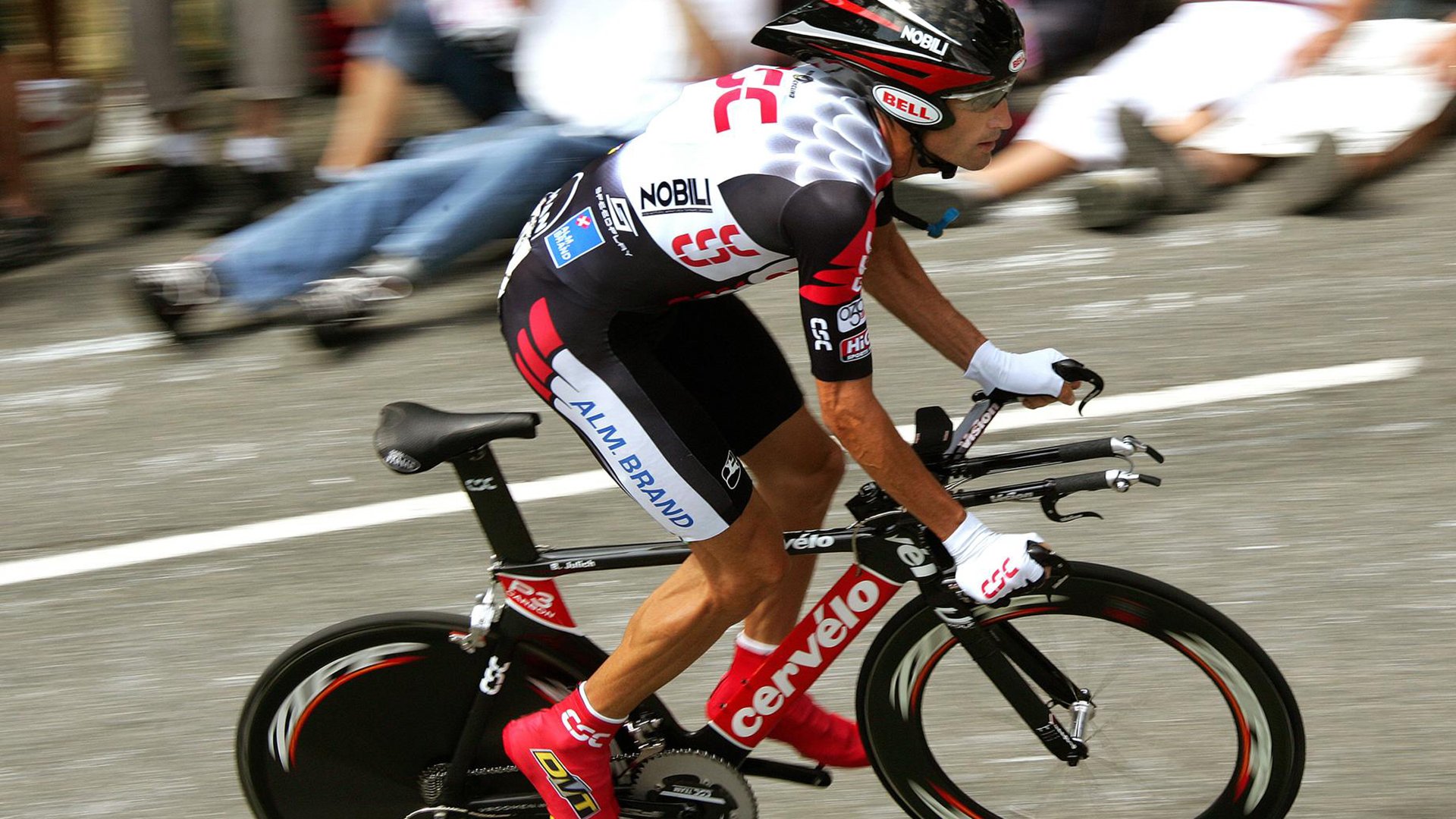 总决赛季后赛激情夜!姆巴佩里突外投,广厦男篮大胜国际米兰